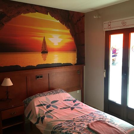 Hostal Gonzalez Guadarrama Zimmer foto