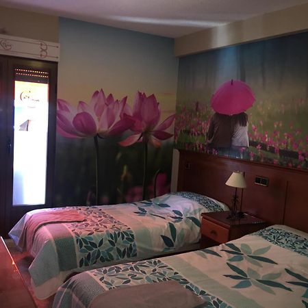 Hostal Gonzalez Guadarrama Zimmer foto