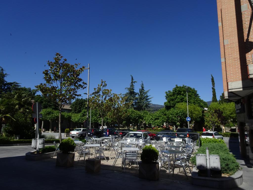Hostal Gonzalez Guadarrama Exterior foto
