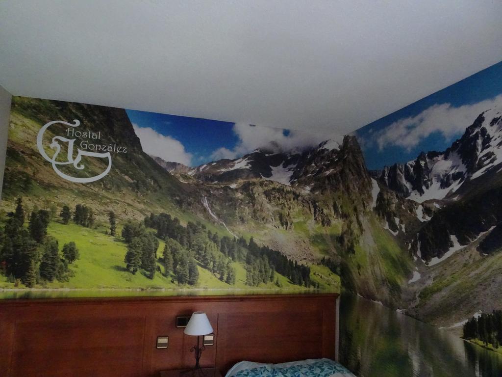 Hostal Gonzalez Guadarrama Exterior foto